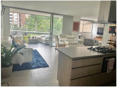 Apartamento en venta en Loma Del Chocho, Envigado · foto 5 de 17