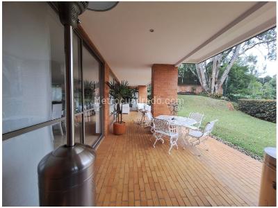 Casa de 4 alcobas en venta en El Poblado, Medellín, 709 m² · foto 8 de 20