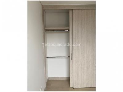 Apartamento de 2 alcobas en venta en El Poblado, Medellín, 61 m² · foto 14 de 20