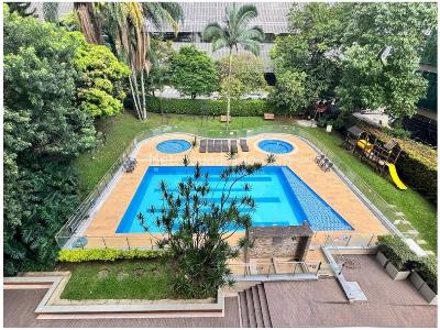 Apartamento en venta en El Poblado, Medellín · foto 5 de 14