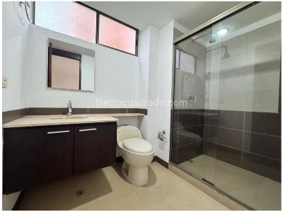 Apartamento en venta en El Poblado, Medellín · foto 11 de 14