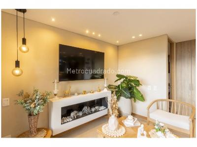 Apartamento de 2 alcobas en venta en El Poblado, Medellín, 84 m² · foto 9 de 20