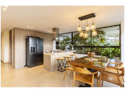 Apartamento de 2 alcobas en venta en El Poblado, Medellín, 84 m² · foto 15 de 20