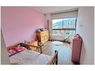 Apartamento de 3 alcobas en venta en Loma De Las Brujas, Envigado, 172 m² · foto 10 de 15