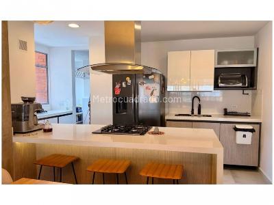 Apartamento de 3 alcobas en venta en Loma De Las Brujas, Envigado, 172 m² · foto 13 de 15