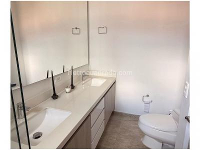 Apartamento de 3 alcobas en venta en Loma De Las Brujas, Envigado, 172 m² · foto 15 de 15