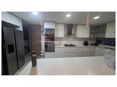 Apartamento de 3 alcobas en venta en Las Brujas, Envigado, 265 m² · foto 9 de 20