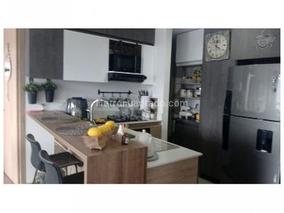 Apartamento de 2 alcobas en venta en El Dorado, Envigado, 65 m² · foto 2 de 20