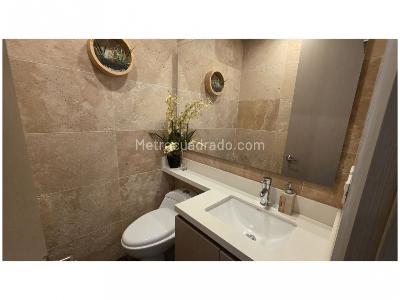 Apartamento de 3 alcobas en venta en El Poblado, Medellín, 122 m² · foto 19 de 20