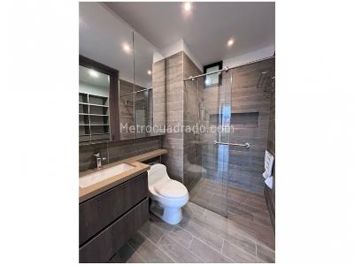 Apartamento de 1 alcoba en venta en El Poblado, Medellín, 52 m² · foto 4 de 20