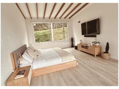 Casa de 3 alcobas en venta en Loma Del Escobero, Envigado, 300 m² · foto 10 de 15