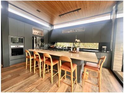 Casa de 4 alcobas en venta en Alro Del Escobero, Envigado, 500 m² · foto 4 de 20