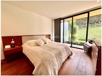 Casa de 4 alcobas en venta en Alro Del Escobero, Envigado, 500 m² · foto 15 de 20