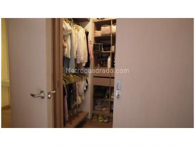 Apartamento de 2 alcobas en venta en El Poblado, Medellín, 81 m² · foto 7 de 14