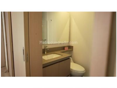Apartamento de 2 alcobas en venta en El Poblado, Medellín, 81 m² · foto 10 de 14