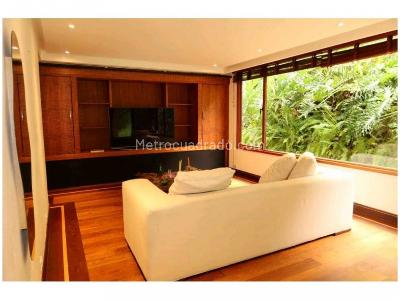 Casa de 4 alcobas en venta en El Poblado, Medellín, 523 m² · foto 5 de 8
