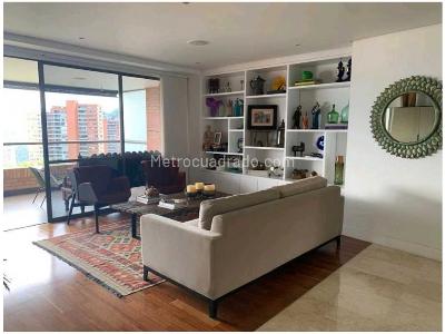 Apartamento de 3 alcobas en venta en El Poblado, Medellín, 265 m² · foto 3 de 18