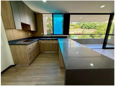 Apartamento de 3 alcobas en venta en El Escobero, Envigado, 105 m² · foto 4 de 14