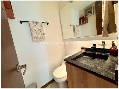 Apartamento de 3 alcobas en venta en El Poblado, Medellín, 174 m² · foto 9 de 15
