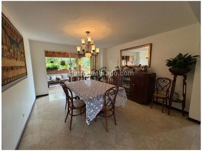 Apartamento de 3 alcobas en venta en El Poblado, Medellín, 240 m² · foto 3 de 10
