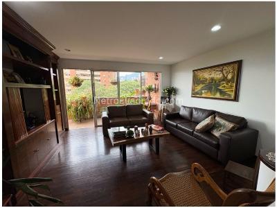 Apartamento de 3 alcobas en venta en El Poblado, Medellín, 240 m² · foto 4 de 10