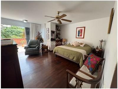 Apartamento de 3 alcobas en venta en El Poblado, Medellín, 240 m² · foto 6 de 10