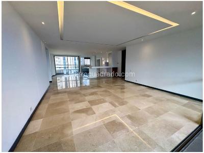Apartamento en venta en El Poblado, Medellín · foto 2 de 14