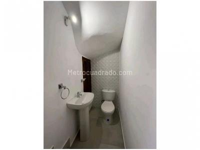 Casa de 4 alcobas en venta en La Sebastiana, Envigado, 204 m² · foto 7 de 18
