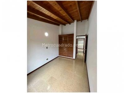 Casa de 4 alcobas en venta en La Sebastiana, Envigado, 204 m² · foto 10 de 18