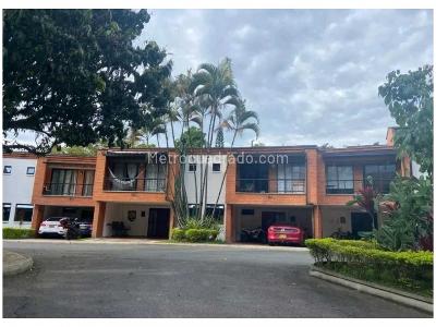 Casa de 4 alcobas en venta en La Sebastiana, Envigado, 204 m² · foto 18 de 18
