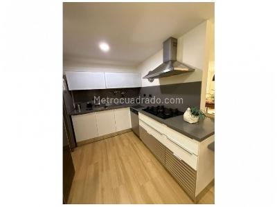 Casa de 3 alcobas en venta en Benedictinos, Envigado, 179 m² · foto 2 de 20