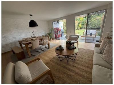 Casa de 3 alcobas en venta en Benedictinos, Envigado, 179 m² · foto 6 de 20