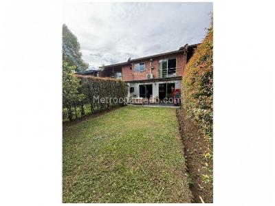 Casa de 3 alcobas en venta en Benedictinos, Envigado, 179 m² · foto 12 de 20