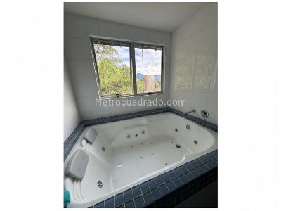 Casa de 3 alcobas en venta en Benedictinos, Envigado, 179 m² · foto 20 de 20