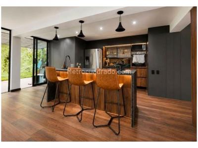Casa de 3 alcobas en venta en Cumbres, Envigado, 260 m² · foto 2 de 12