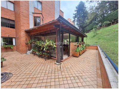 Apartamento de 3 alcobas en venta en El Poblado, Medellín, 174 m² · foto 2 de 20