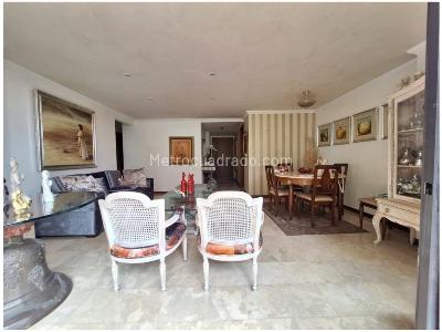 Apartamento de 3 alcobas en venta en El Poblado, Medellín, 174 m² · foto 6 de 20