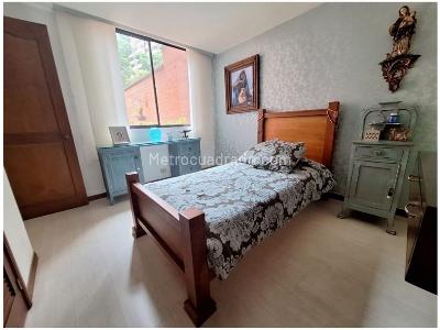 Apartamento de 3 alcobas en venta en El Poblado, Medellín, 174 m² · foto 18 de 20