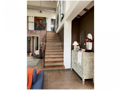 Casa de 4 alcobas en venta en Campestre Loma El Escobero, Envigado, 245 m² · foto 18 de 20
