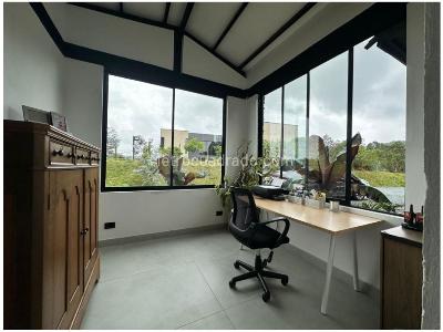 Casa de 3 alcobas en venta en Alto De Las Palmas, Envigado, 260 m² · foto 12 de 20