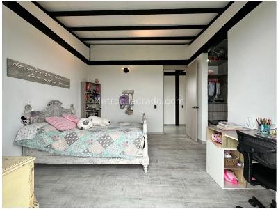 Casa de 3 alcobas en venta en Alto De Las Palmas, Envigado, 260 m² · foto 14 de 20