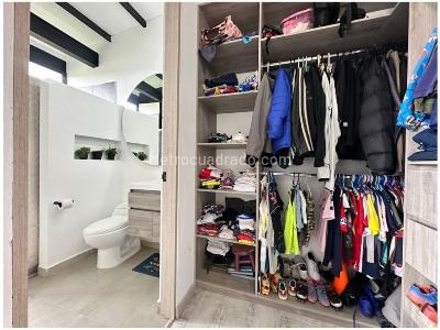 Casa de 3 alcobas en venta en Alto De Las Palmas, Envigado, 260 m² · foto 18 de 20
