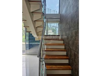 Apartamento de 2 alcobas en venta en Zona Alta Del Poblado, Medellín, 168 m² · foto 9 de 11