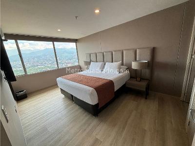 Apartamento de 2 alcobas en venta en El Poblado, Medellín, 77 m² · foto 2 de 10