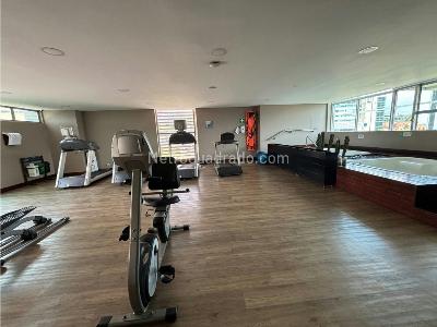 Apartamento de 2 alcobas en venta en El Poblado, Medellín, 77 m² · foto 10 de 10
