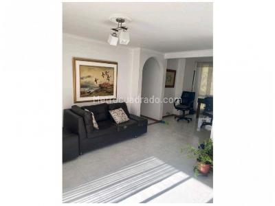 Apartamento de 4 alcobas en venta en Loma De Los Bernal, Medellín, 100 m² · foto 3 de 14