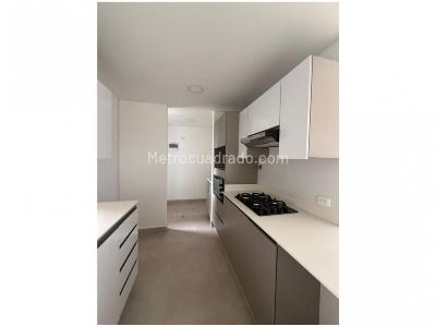 Apartamento de 3 alcobas en venta en El Poblado, Medellín, 104 m² · foto 8 de 20