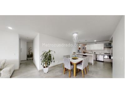 Apartamento de 3 alcobas en venta en Loma De Las Brujas, Envigado, 153 m² · foto 2 de 5