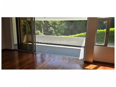 Apartamento de 3 alcobas en venta en El Poblado, Medellín, 230 m² · foto 4 de 20