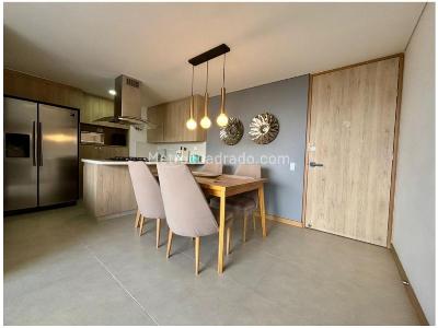 Apartamento de 2 alcobas en venta en El Poblado, Medellín, 78 m² · foto 3 de 18
